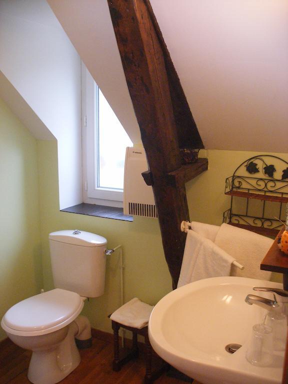 Auberge Les Tonnelles Saint-Léonard Esterno foto